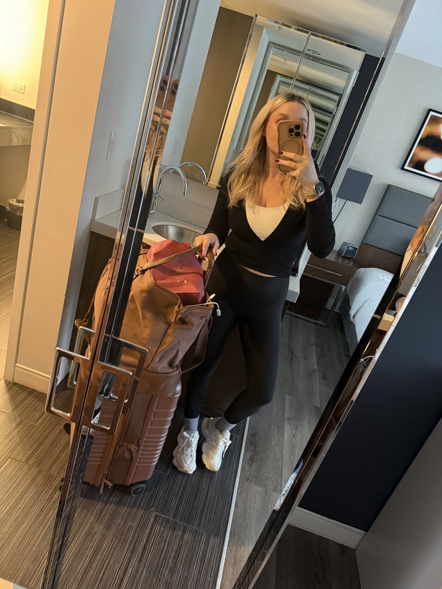 TIFFANY JANE tweet media