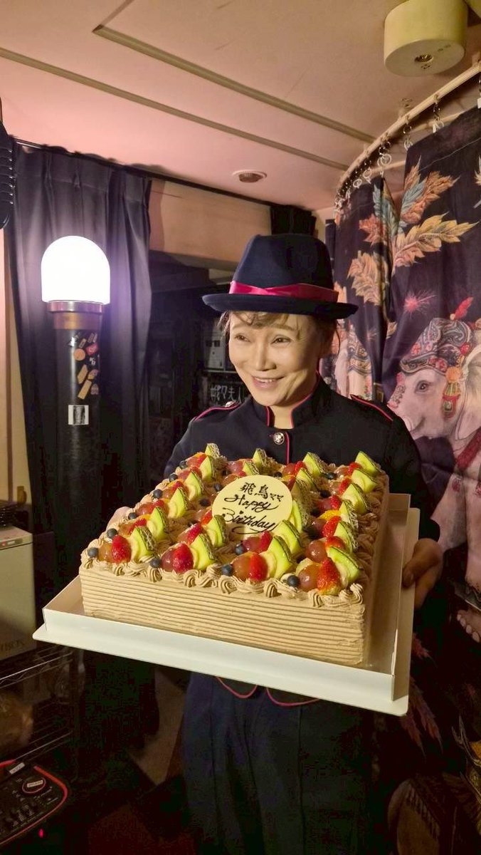 もはや中居EXPO、ヅラの皆様の愛をしっかり受け止めて30周年に挑みます。引き続きどうぞよろしくお願いします。　#中居