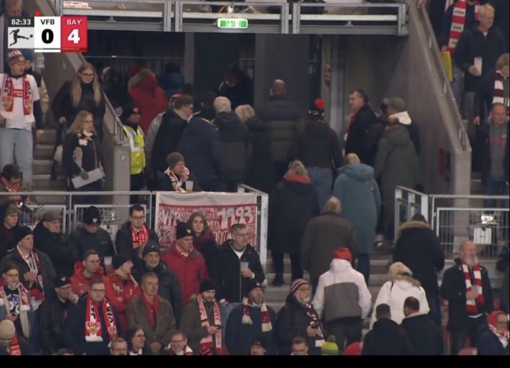 Geht das hart…

#FCBVFB