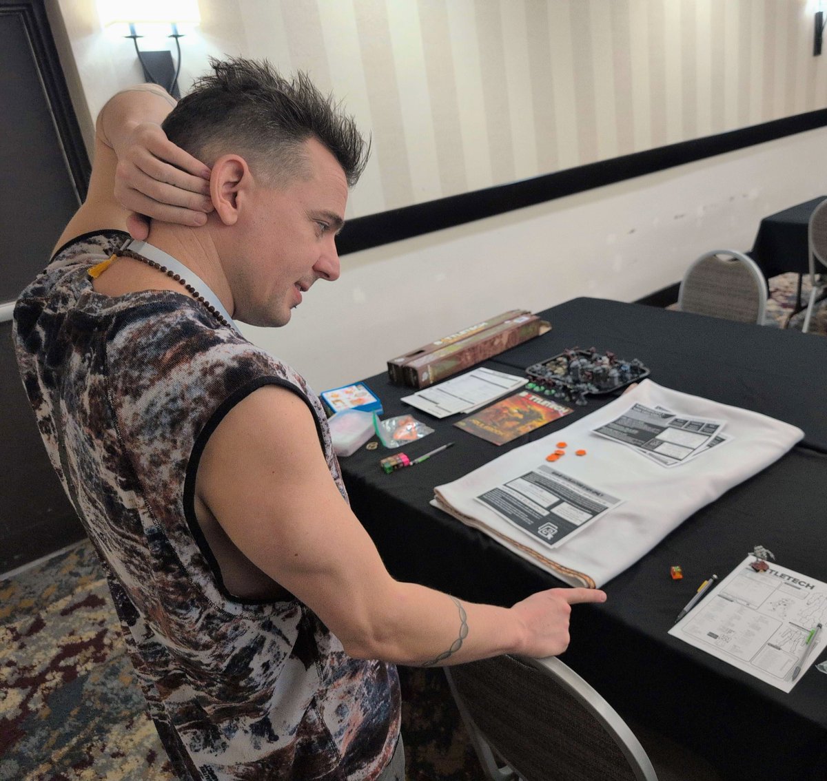 BungletechTweet's tweet photo. Are you at KSAGG VI? We areeeeeee! Come find us #Battletech fans and say hi, we are running a game tomorrow! Drop in, drop out. Join usssss! https://t.co/Ussjf421VK