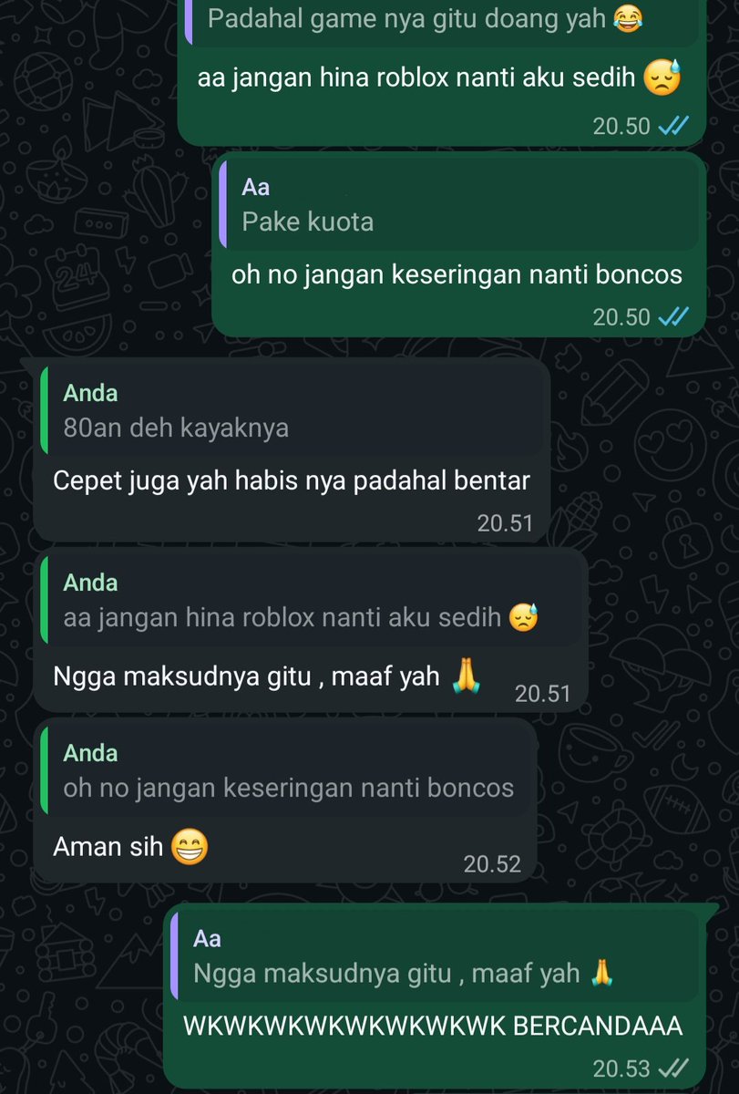 corncise's tweet image. kayaknya gua udah bodo amat sama typing orang, soalnya sama blio oke oke aja wkwkwkwk. gw gak pernah kepikiran bakal bareng sama cowok yang jauh lebih tua ☝️🤓. (sekalian foto sama si aa 😋)