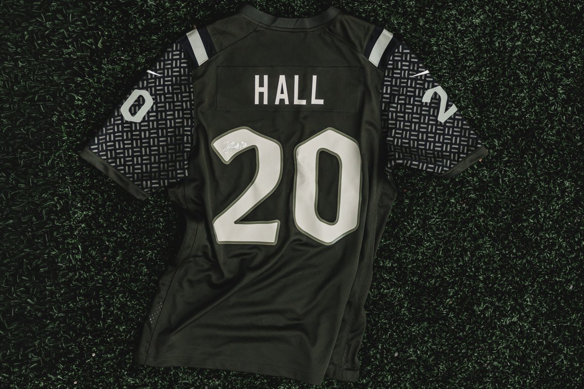 nyjets's tweet image. some people start their mornings with a coffee, we start ours with a Breece Hall Rivlaries jersey giveaway