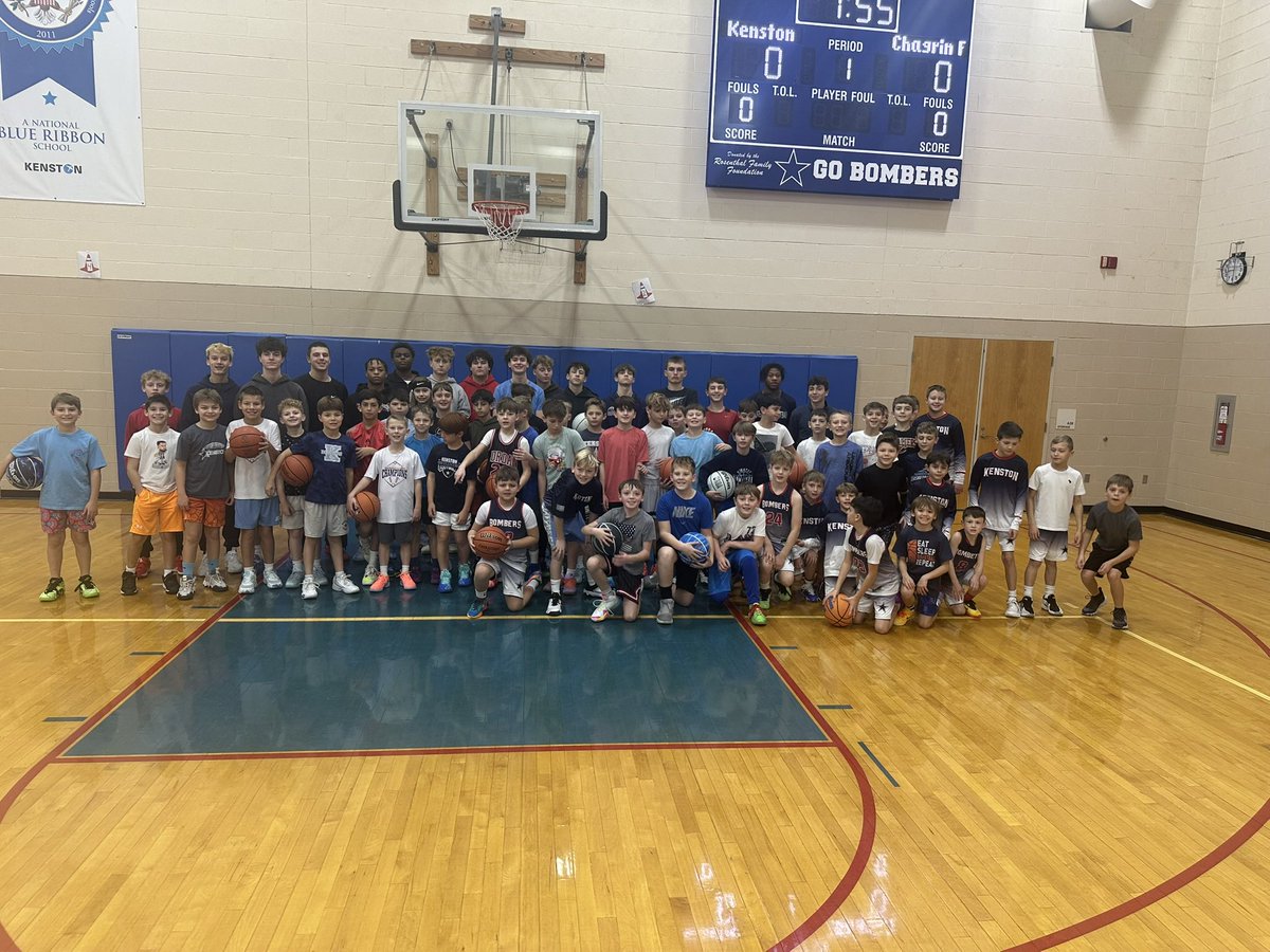 BoyKenstonbball's tweet image. ✈️🏀 this morning was a great time for our present to connect with our future! 
Great job Coach Hillman and Coach Fromwiller for your leadership! To our players, you were rockstars!