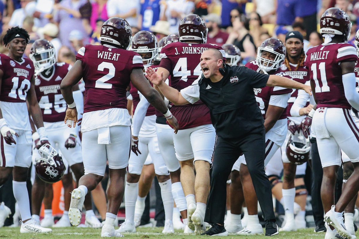 gxrrettwright's tweet photo. Zach Arnett is a fantastic Defensive Coordinator who was thrown into a HC situation he simply wasnt ready for.

As a DC for Mississippi State (2020-2022), his unit ranked within the Top 5 of the SEC in total defense, rushing defense, and takeaways.

I fully support this move. https://t.co/xjGVGTtSeV