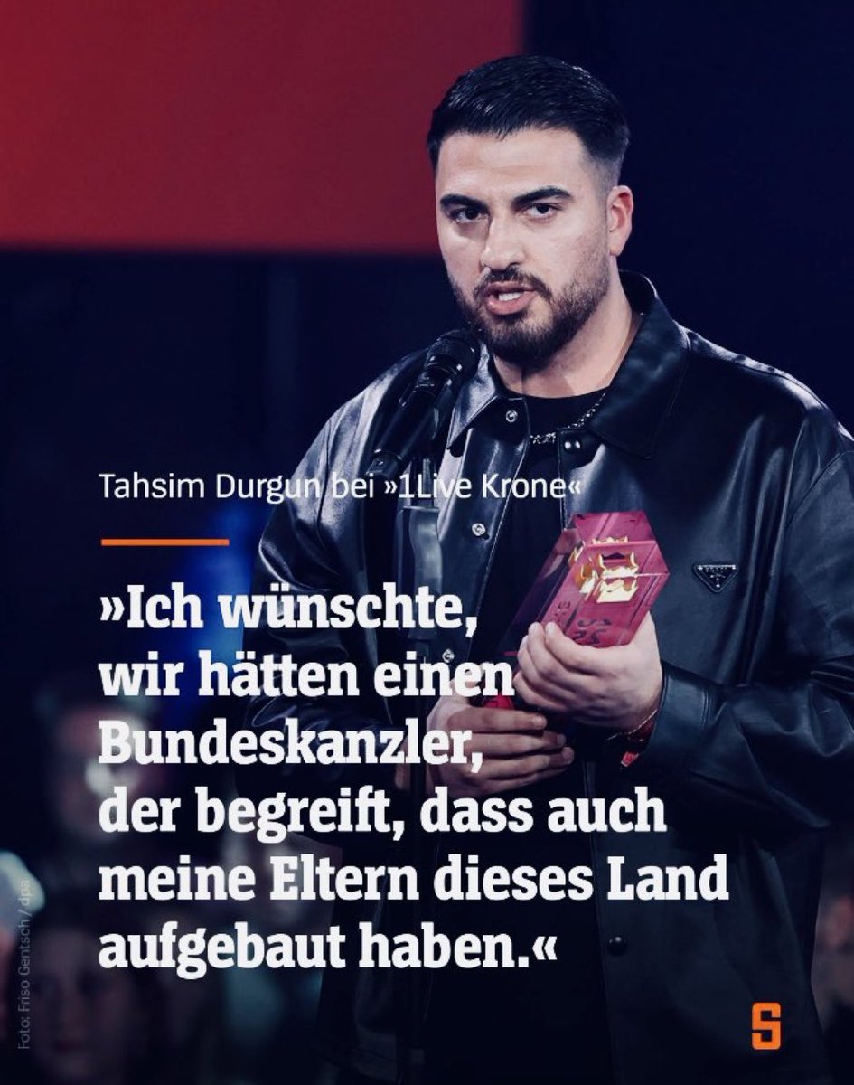 ManWithStyle_1's tweet image. Nur weil Trümmerfrauen, aus praktischen Gründen, eine Kopfbedeckung getragen haben, waren es keine Türken. 🤷🏻‍♂️
#Servicetweet