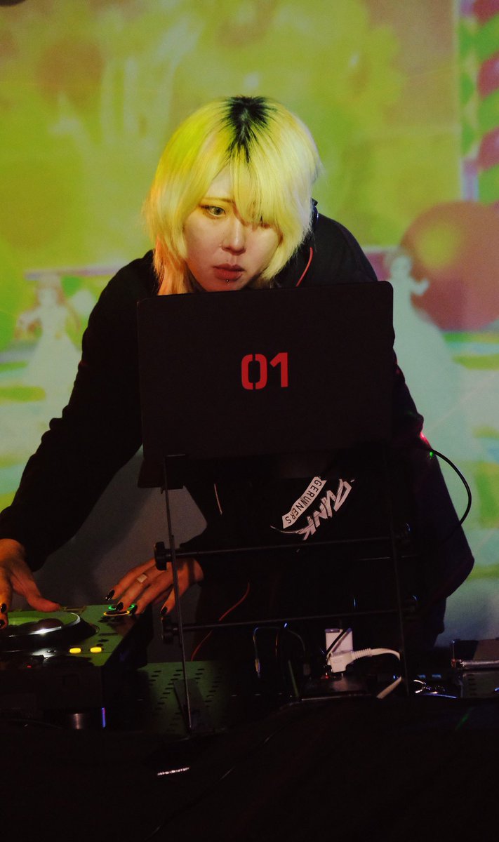 よし🐢 tweet media