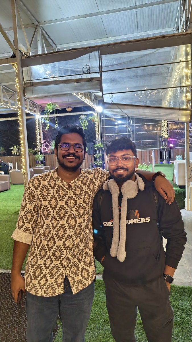 Caught up with <a href="/geeky_kartikey/">Kartikey 🥑(mainnet arc) 🔜 IBW: BENGALURU🇮🇳</a> bhai at <a href="/Bybit_Official/">Bybit</a> Traders Connect! ❤️🚀