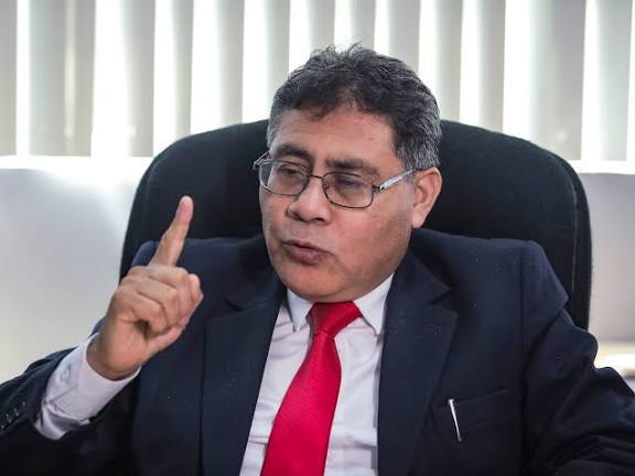 #AHORA El fiscal de la Nación (i), Tomas Galvez, saca del Equipo Especial Lava Jato al fiscal Germán Juárez, que este año logro condenas contra expresidentes Ollanta Humala y Martin Vizcarra. Su nuevo puesto es fiscal superior provisional contra Lavado de Activos <a href="/Politica_ECpe/">Política El Comercio</a>