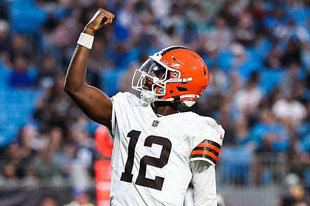 Side-by-side Johnny Manziel vs. Shedeur Sanders rookie seasons:

Games played

Manziel: 5
Sanders: 3

Completion percentage

Manziel: 51.4%
Sanders: 50.8%

QBR

Manziel: 7.8
Sanders: 7.0

Time to throw (PFF)

Manziel: 3.26 seconds
Sanders: 3.30 seconds

Photo Credit: Getty Images