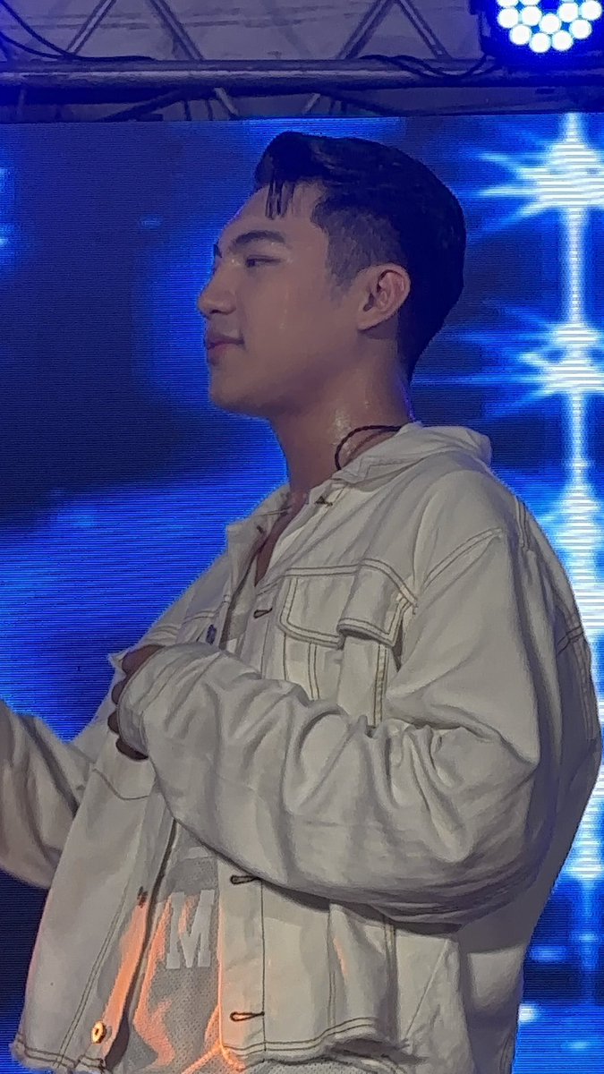 <a href="/Espanto2001/">Darren</a> HUHUHUHU I am very ecstatic to have seen you perform personally after 10 long years HUHUHU