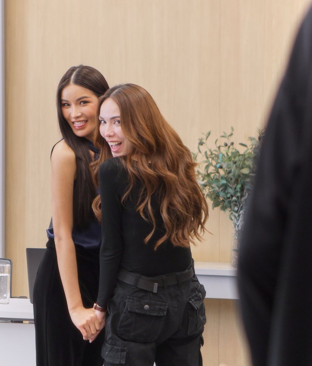 #UnlimitedLoveEP9
#อุ้มทวีพร #ชาล็อตออสติน 

   พี่ริวดุม๊ายยยย                            พี่ริวม่ายยยดุ