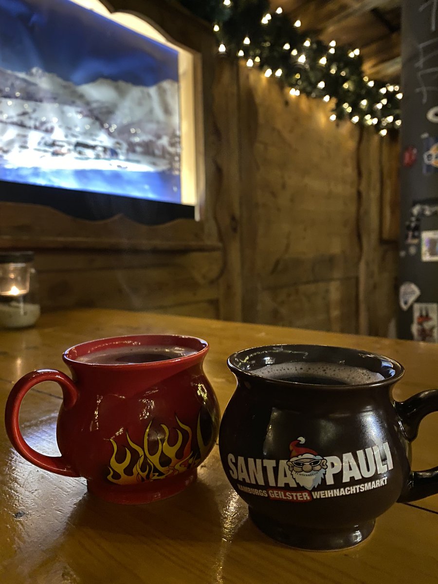 •Kintsugi• tweet media