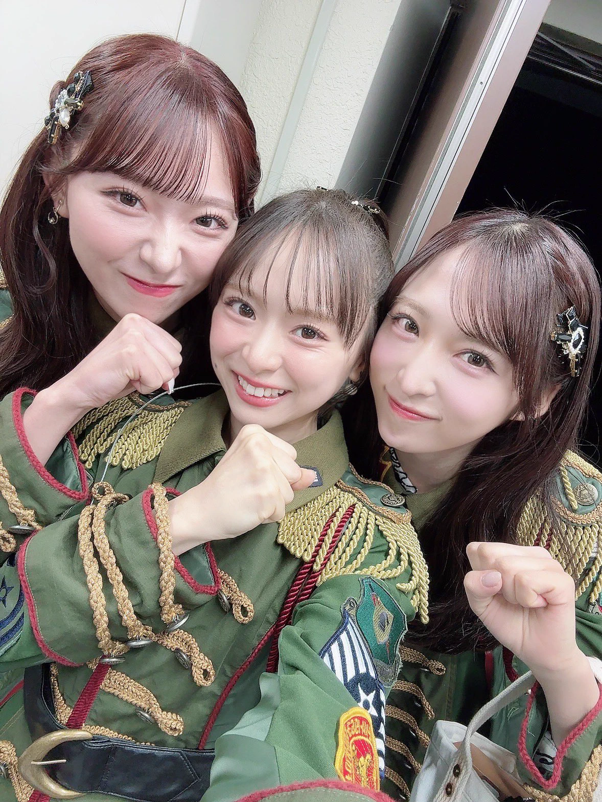 AKB48 倉野尾成美 爆レス祈願　お守り 倉野尾成美 on X: 