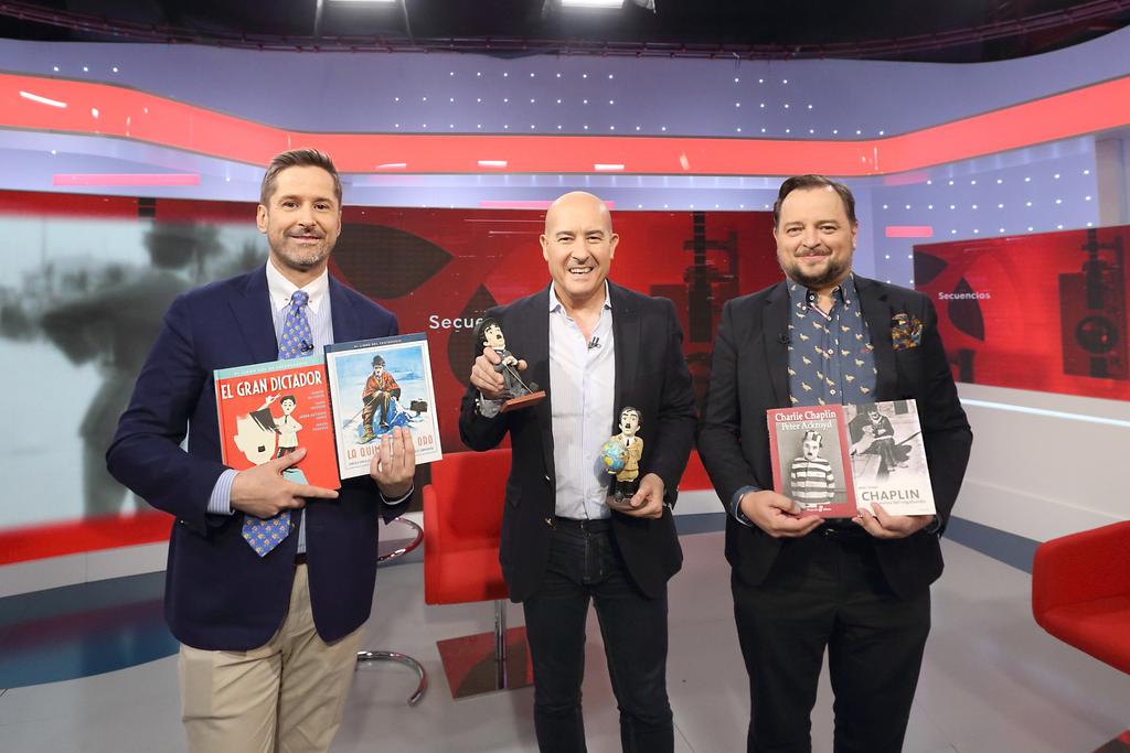 Esta noche, #SECUENCIAS24 estará dedicado al genial Sir Charles Chaplin, con motivo del centenario de una de sus obras maestras, LA QUIMERA DEL ORO. Como siempre, me acompañan <a href="/dfarranz/">David Felipe Arranz</a> y <a href="/Notorious_Ed/">Notorious Ediciones</a> .

🗓️ Sábados
🕦 23:25h
📺 #Canal24Horas <a href="/rtvenoticias/">RTVE Noticias</a>