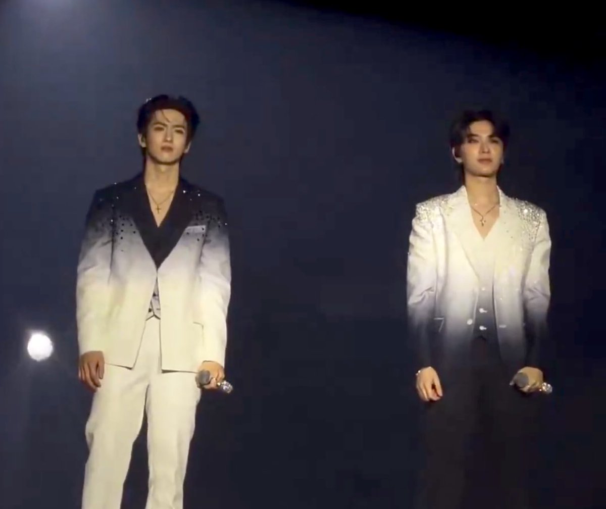 คนที่เกิดปีเดียวกัน เข้ามาพร้อมๆกัน อยู่ทีมเดียวกัน เคยเป็นคนที่ไม่ถูกเลือกเหมือนกัน ได้เดบิวต์ด้วยกัน สู่วันที่ได้มีสเตจร่วมกัน ภูมิใจในตัวพวกแกที่สุด 04ไลน์ is the best!!

#JINWOOKkim
#THAIchayanon
#HappyBUSDAY2025_D1