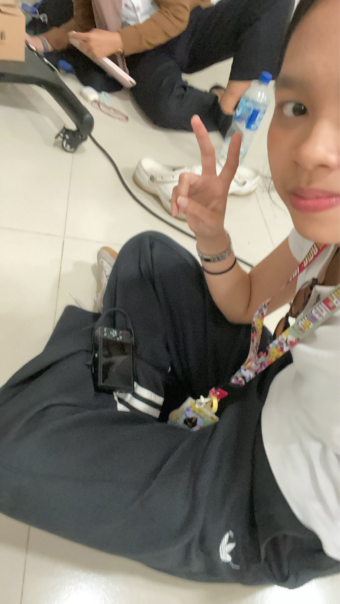 elisaajaneee's tweet photo. https://t.co/2OuEs5qzKi