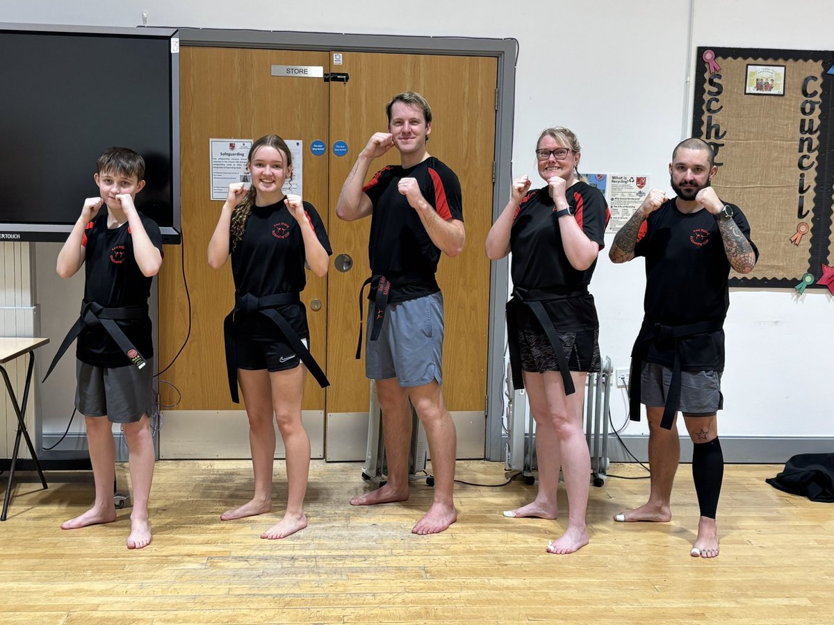 ERKickboxing's tweet photo. Well, what a morning! Today we have 3 new black tags, 4 new 1st Dan Black Belts and a 2nd Dan Black Belt. It was a spectacular grading with true grit shown by all students. Huge thanks to all the helpers…we couldn’t have done it without you 🥊   #kickboxingtraining #kickboxing https://t.co/M13eLytbQk
