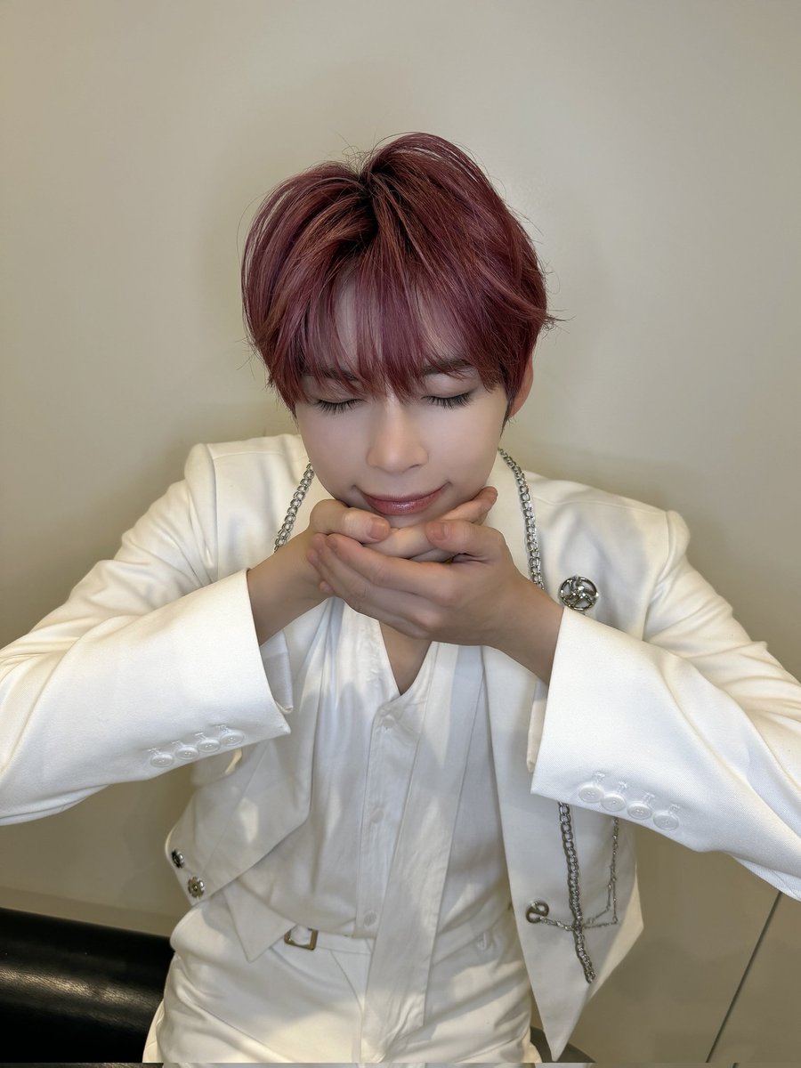 📸] 20251206 ZB1_jp X Update _𝗭𝗘𝗥𝗢𝗙𝗢𝗖𝗨𝗦 Nippon TV's「with