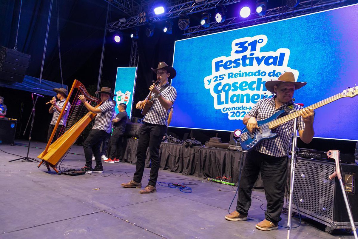 Con su talento, carisma y la fuerza musical que lo caracteriza, Carlos Julio González brilló en el 31º Festival y 25º Reinado de la Cosecha Llanera en Granada, con una presentación que rindió homenaje al Llano, a su gente y a la grandeza cultural del Meta.
