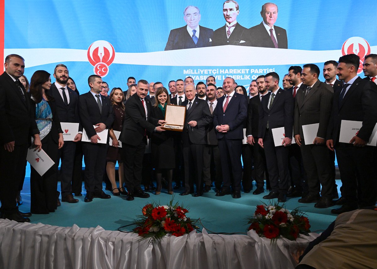 Genel Başkanımız Sayın Devlet BAHÇELİ’nin katılımları ile Siyaset ve Liderlik Okulu'nun 22. Dönem Sertifika Töreni gerçekleşti.