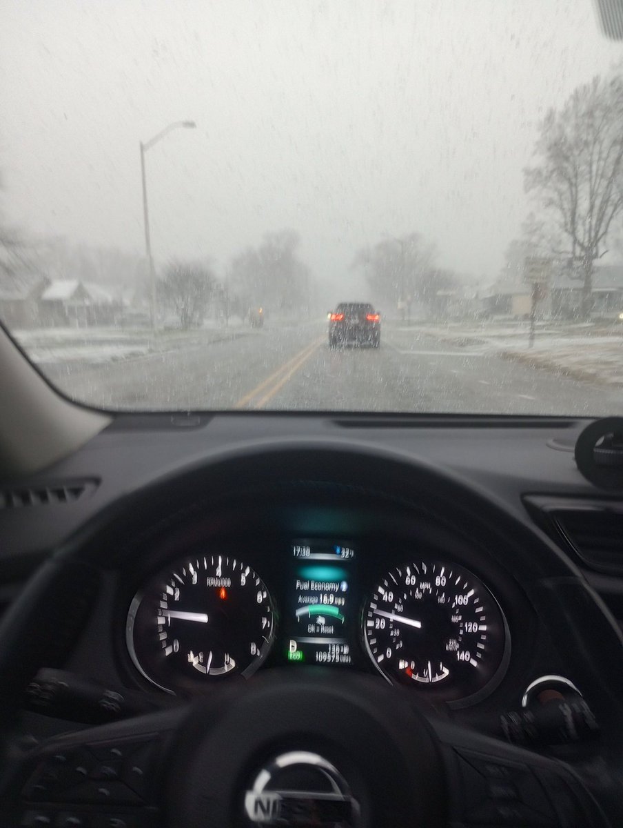 Cyangreener's tweet photo. Weather looked calm so I decided to delay my courses for 2 more days. Truly a sight to behold
#NeverStudy https://t.co/E94I2FGnoI