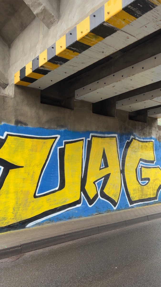 🇵🇱 Arka Gdynia 1 - 0 Motor Lublin 

Så som så sportslig. Sterk langside som står og synger med hele kampen. Litt kjedelig uten noe form for tribuneshow i begge leirer, muligens pga 12:15 kamp.