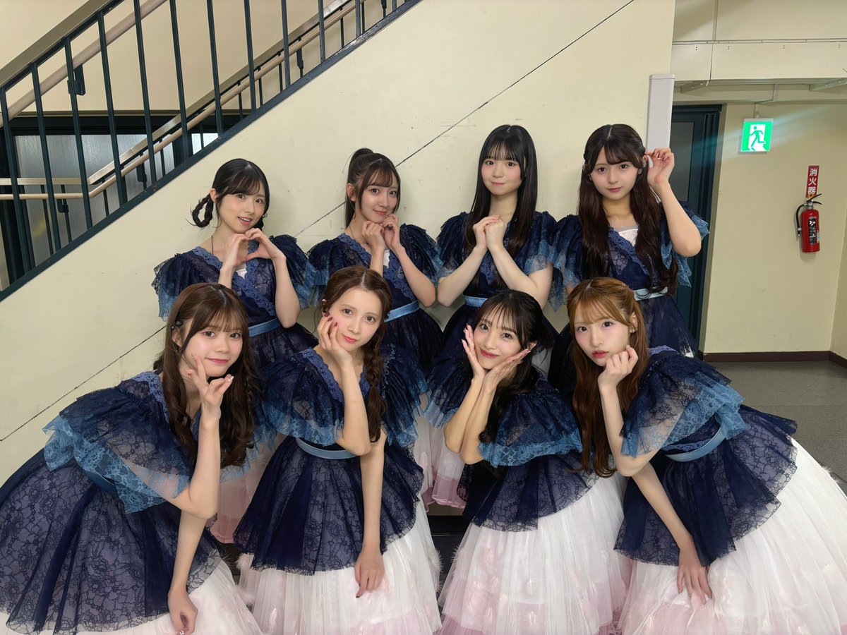 hinano_kubo0202's tweet photo. #AKB48は青春ですin武道館 2日目ありがとうございました‼️

お昼のツアーファイナル武道館ならではの熱気に、心からAKBでパフォーマンスができてよかったなと感じました！

夜には憧れの小嶋陽菜さんとハート型ウイルスを披露させていただきました💖
���のような空間で一緒に出来ることに感謝です😭 https://t.co/aZgeJ8oeWN