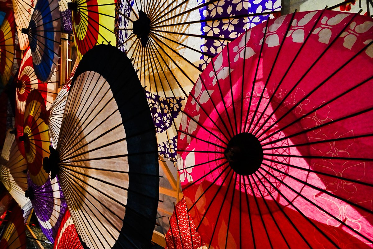 CirquedeK's tweet photo. #郡上八幡城 #郡上 #岐阜 #傘 https://t.co/BqRusCY1q5