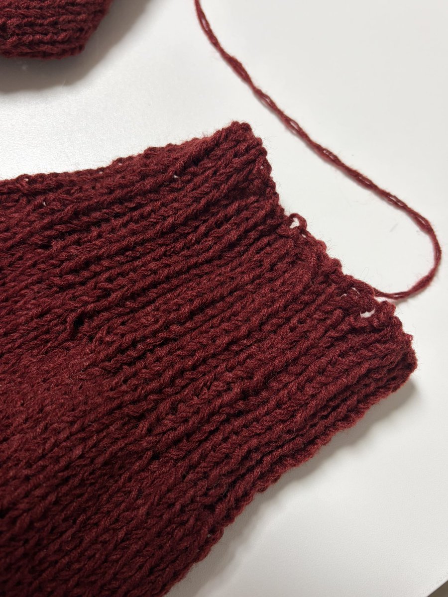 🧶 뜨절부절 파녜플 🌈🍍 tweet media