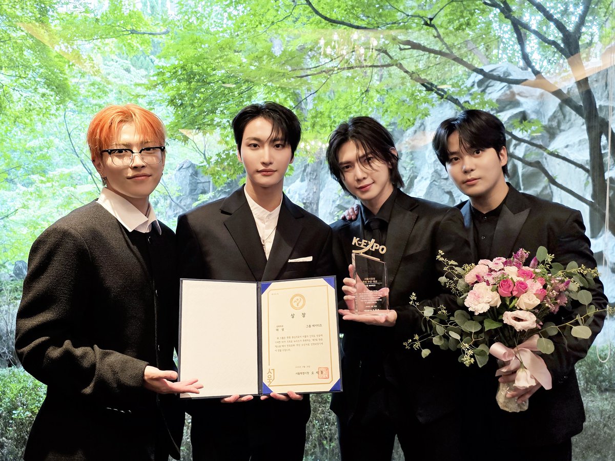 1024updates's tweet image. ATEEZ Grand Prize (Daesang)

🏆2024 Korea Grand Music Awards 'Grand Honor's Choice' 
🏆2025 Newsis K-Expo 'Seoul Mayor Award'
🏆2025 Korea Grand Music Awards 'Grand Artist'
🏆2025 Asia Artist Awards 'Stage of the Year'

#ATEEZ #에이티즈 @ATEEZofficial