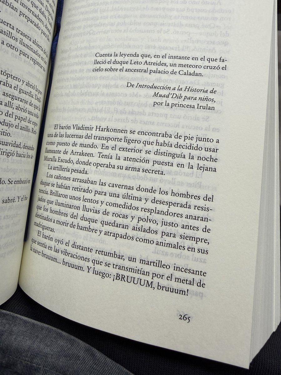 Presiento que a Atila le va a gustar Dune. <a href="/tomasrebord/">Rebord Khan</a> <a href="/sugusleunda/">Sugus Leunda</a>