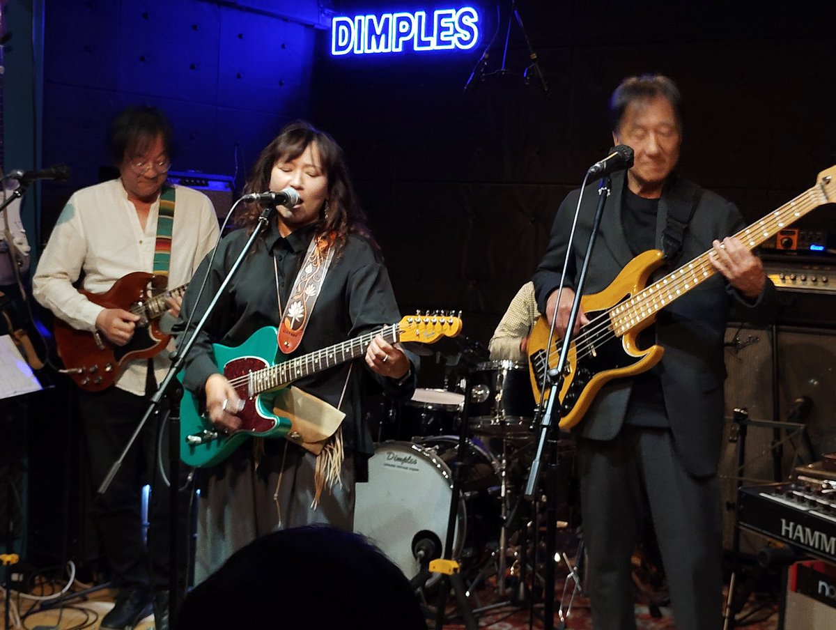 rockeri12's tweet photo. 私の知ってる親父バンドの中でダントツにカッコ、おもろいバンドでした～
スーさん、最高🎉
#スーさんとドライブ
#SSD https://t.co/hgk8oue0c5