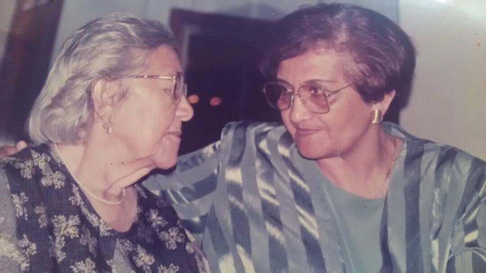 Hoy quiero desearle un muy feliz cumpleaños a mi amada hermana, Marlhene de Jesús Gutiérrez Parra. La mayor de todos, la primera hija de Cristina y Ronsendo, y esa mujer noble y fuerte a quien, con todo el cariño del mundo, llamamos “mamamanene”.

Le pido a Dios, a la Virgen, a