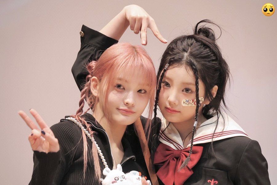 fromwonton's tweet image. much to think about …… 🖤🩷