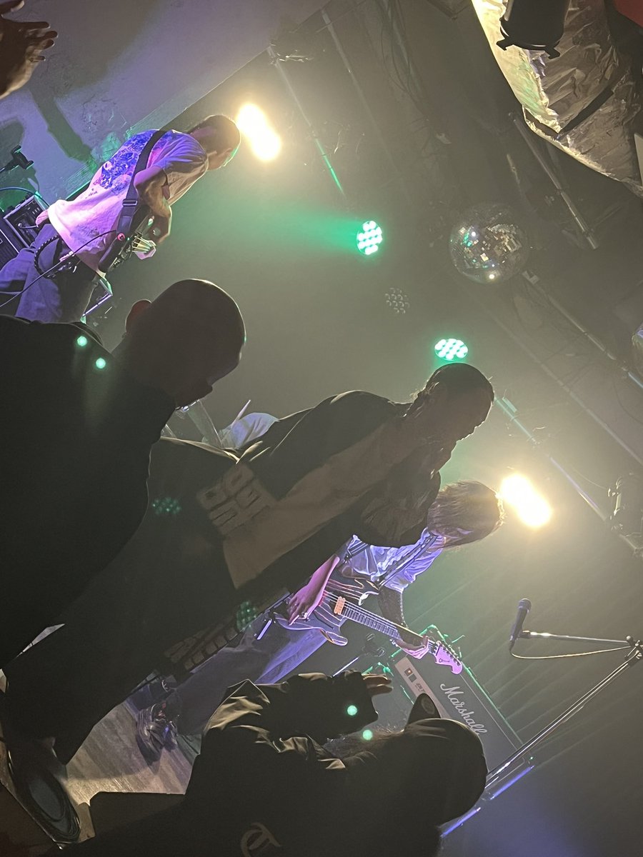 まりりん tweet media