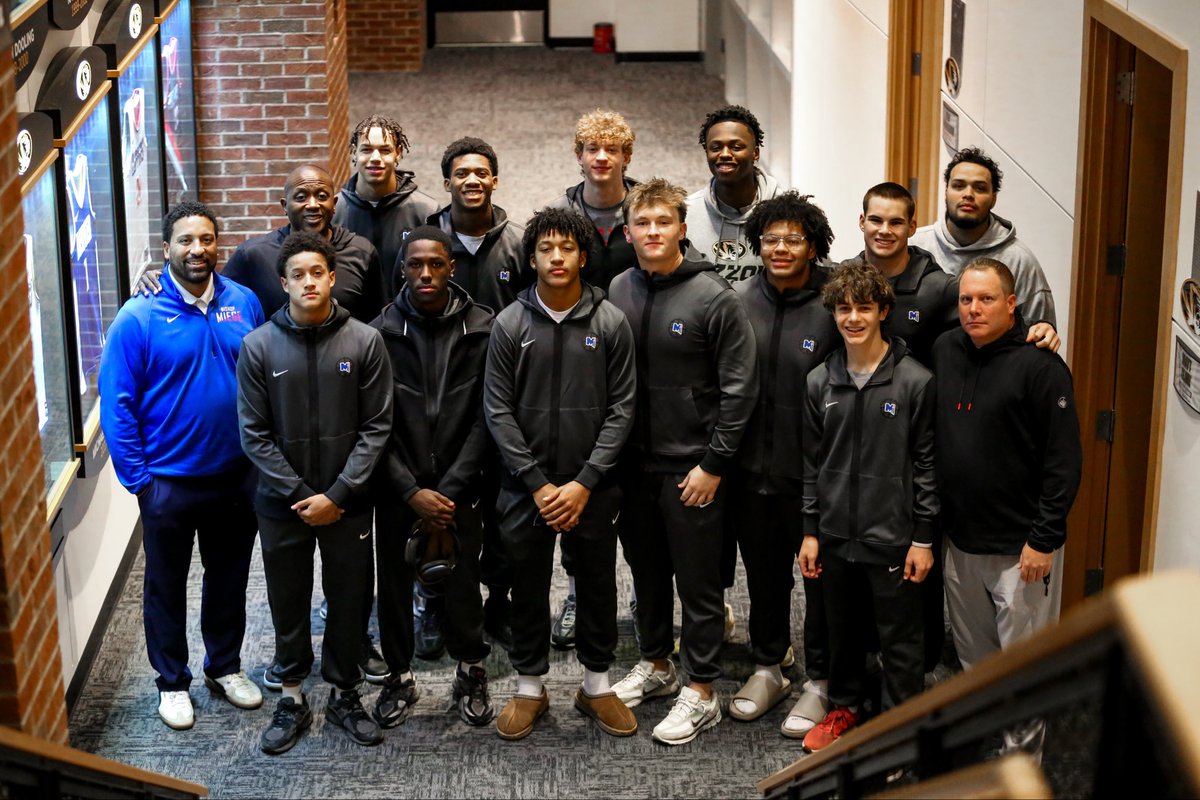 A massive thank you to former Stag, <a href="/Mark_mitchell25/">Mark Mitchell</a> and <a href="/coachdgates/">Dennis Gates</a> for the invaluable time spent with our team last night!

Mark, hearing about your journey, what the Miege brotherhood meant to you, and the importance of running your own race was incredibly powerful. 

Coach