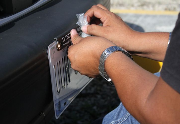 Preparan el canje de placas de vehículos a partir de enero de 2026 dlvr.it/TPgKzR