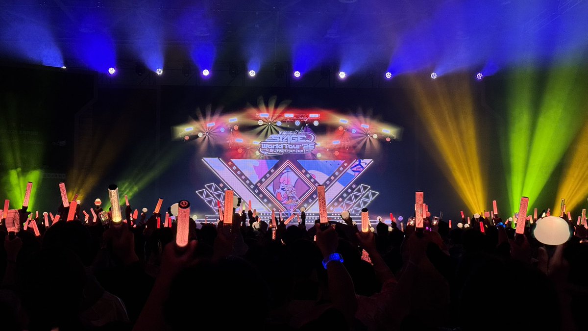 예쁜 플라워 스탠드랑 멋진 응원 고마워!🫶
#hololiveSTAGE25