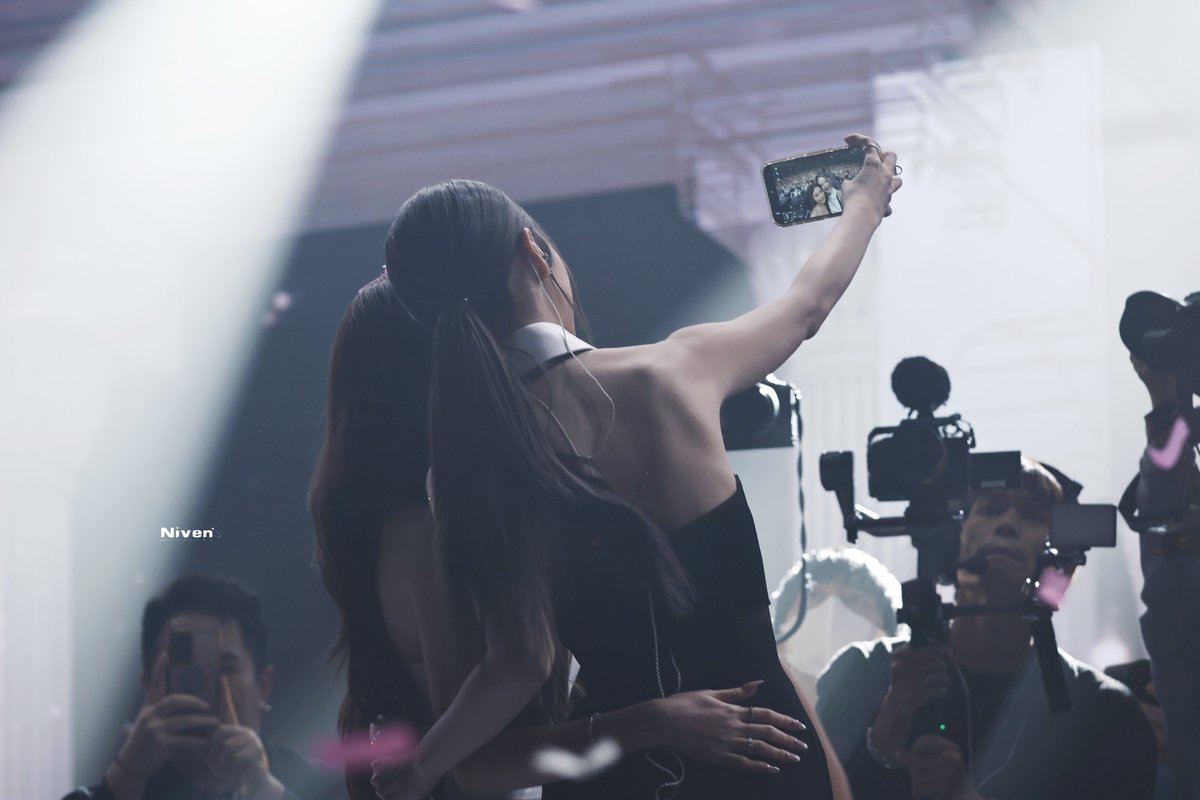 251206 see u next time LOVE DESIGN 1ST DRAWING