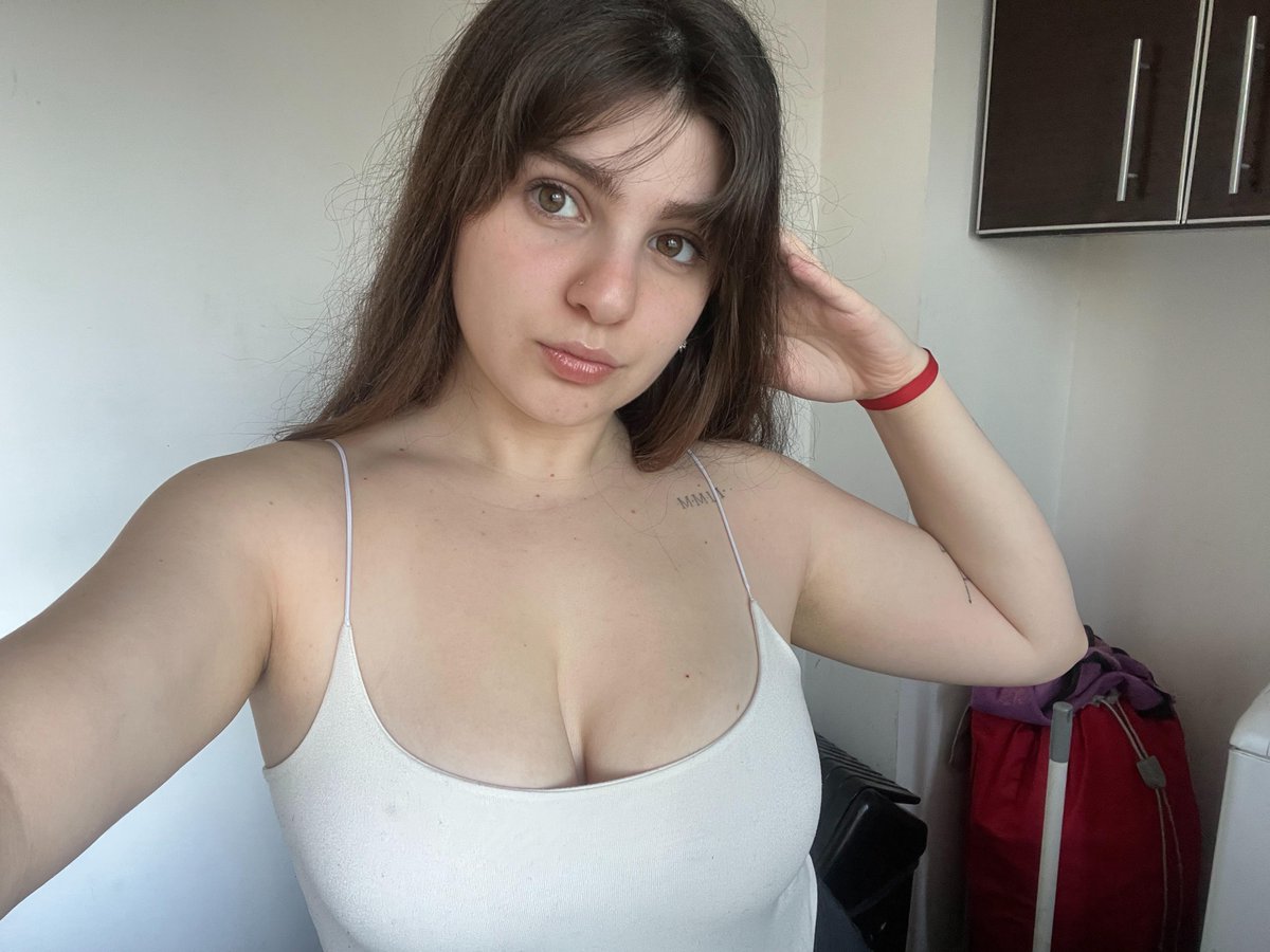 afach820's tweet image. 🖤☕🫠