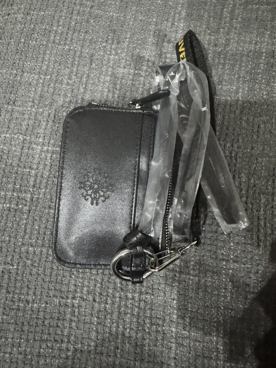 UVERworldは大好きですし尊敬もしていますが販売アルバイトはちゃん