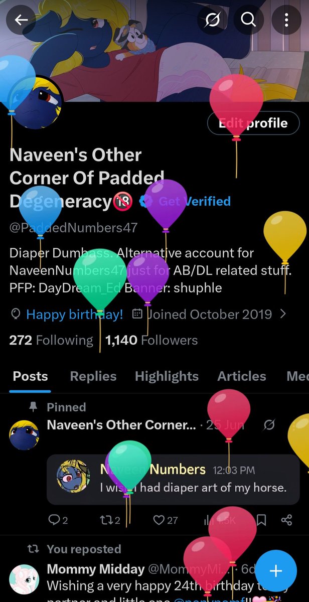 PaddedNumbers47's tweet image. Balloons are assaulting my profile once again.

Happy Birthday me.