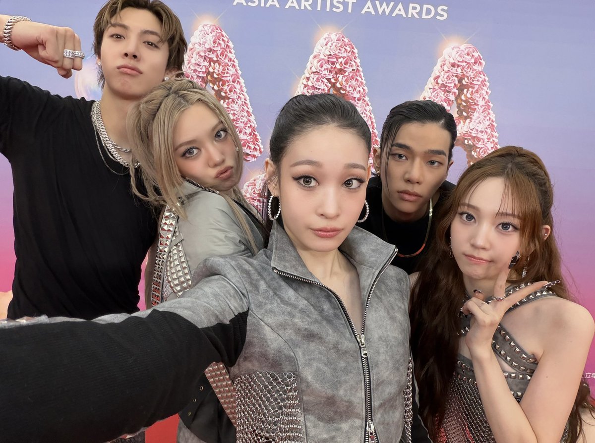 📸] 251206 #TO_DAY AAA 2025 AAA New Wave [Singer] 🏆 AAA Rookie of