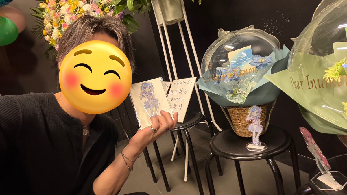 あると tweet media