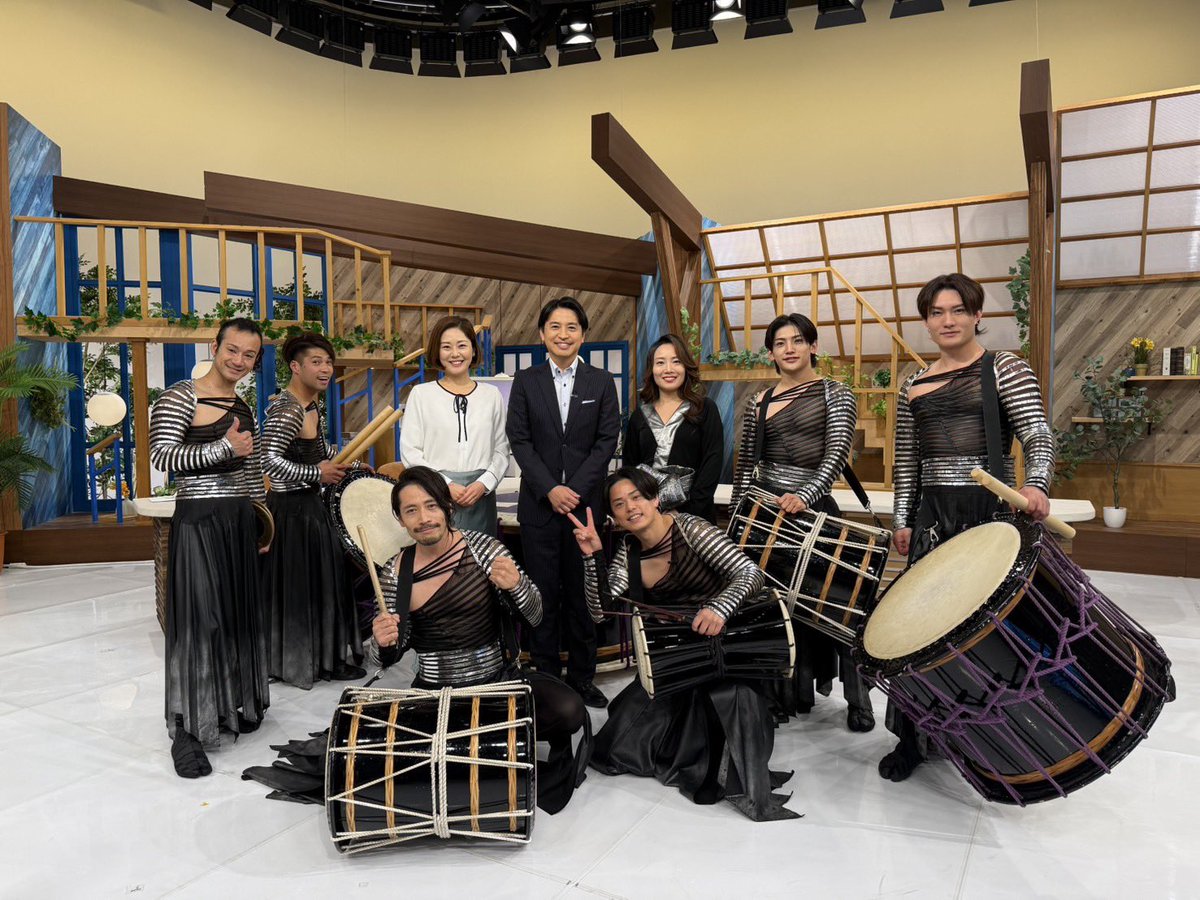 drum_tao's tweet photo. TNCテレビ西日本📺にて、昨日今日と2番組に出演♪
ご視聴いただいた皆さま、ありがとうございました‼️
残すは12月11日の「ももち浜ストア」、そして12月九州ツアー福岡公演❗️
お楽しみに😉
詳しくこちら👇
https://t.co/dAUqKrg1QU
#DRUMTAO #BeyondTHEBEST #福岡 #北九州 #久留米 #公演 https://t.co/gW3Kr4thya