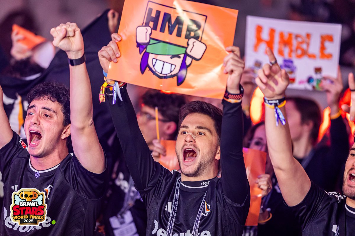 Hmble_Ema's tweet photo. The year is over, but we’ve just begun🧡
The best team, the best fans.
Thank you all!
@TeamHmble #hmble https://t.co/31AozLg9g0