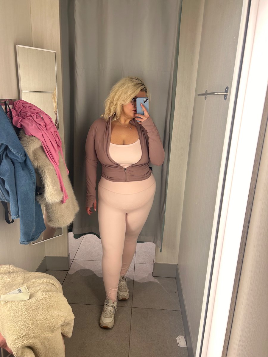 Gökçesu ♡ tweet media