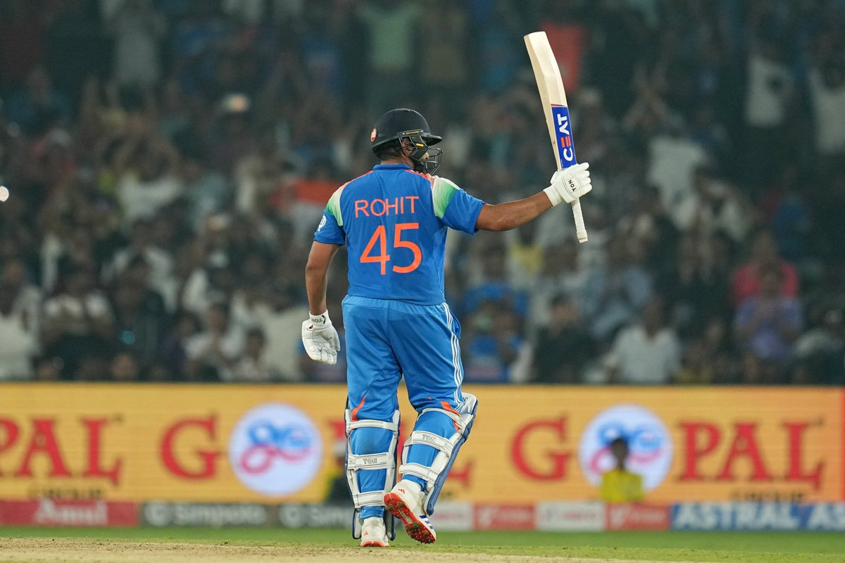 TheCricketPanda's tweet image. Rohit Sharma in ODI chases this decade

◎ Innings: 29
◎ Runs: 1538 (most)
◎ Average: 64.1 (best)
◎ Strike Rate: 117 (best)
◎ 50+ scores: 15 (most)
◎ Top Scores: 14 (most)
◎ Centuries: 4 (most)