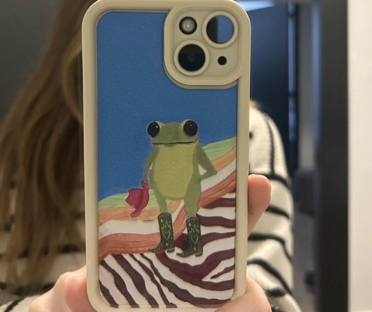 if i said i’m obsessed with my new phone case, that would be an understatement