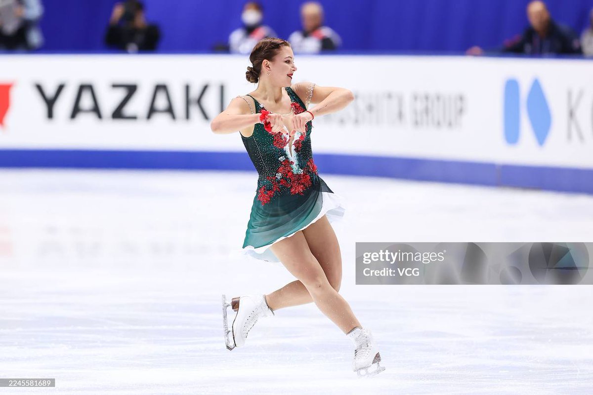 SamoUpdates's tweet image. ✨️Sofia Samodelkina might keep her "Czardas" Short Program for next season!

"I felt a bit sad that I didn’t have more competitions because I really like this program and I want to show it more. So maybe I want to skate this program next year too — who knows."

📸: Getty Images